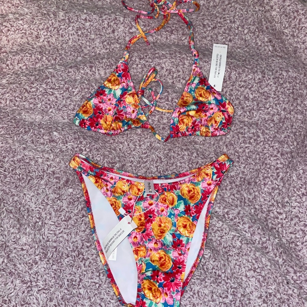 Heavy manners floral bikini set
